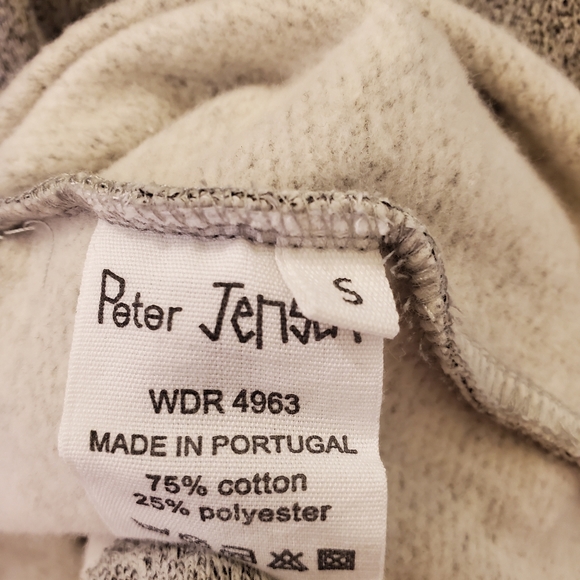 Sweater dress by Peter Jensen - Picture 2 of 6